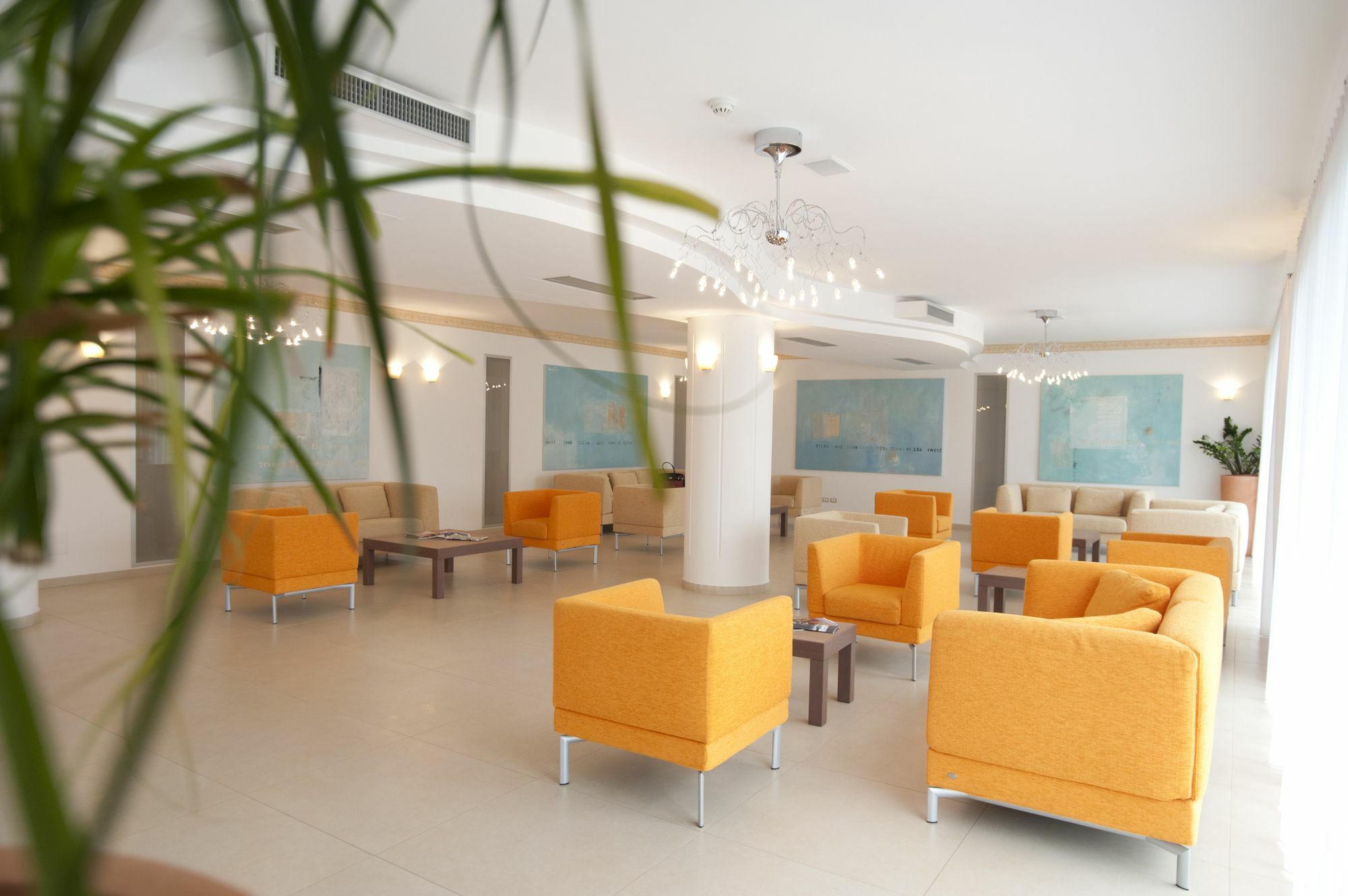 فيستَ Oasiclub Hotel - Appartamenti المظهر الخارجي الصورة